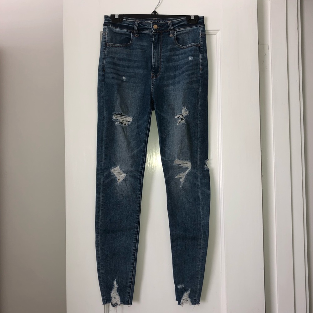 AE Distressed High-Rise Denim - Medium Wash